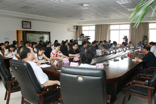 国家人口计生委科学_人口计生委召开深入学习实践科学发展观动员大会(2)